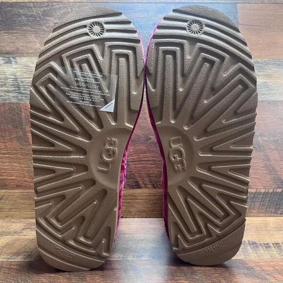 Uggs Classic Mini II Velvet Boot Raspberry Sorbet Wool Lining Size 5 US - Picture 7 of 7